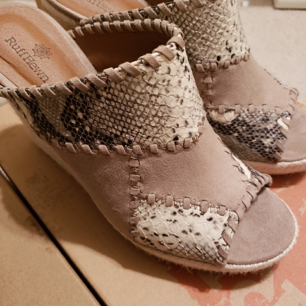 Ruff Hewn wedges
